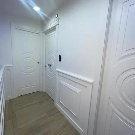 Le Chic Rooms Naples Exterior photo