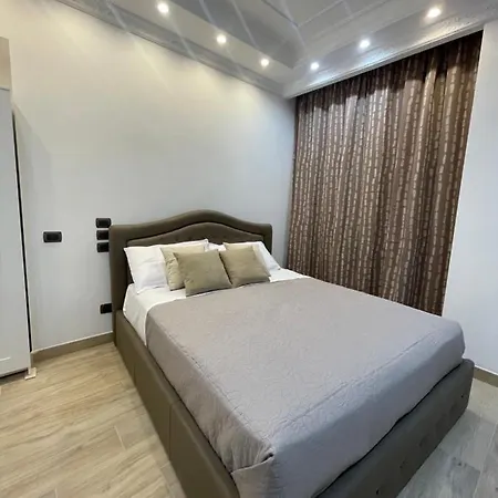 Le Chic Rooms Naples Exterior photo